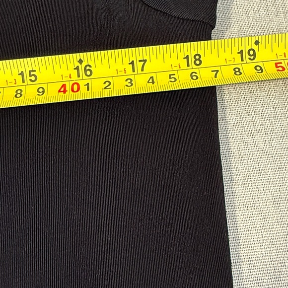 Chico's Travelers Black Long Sleeve Top with Red Layer SZ1 (Med.8) - Picture 7 of 15